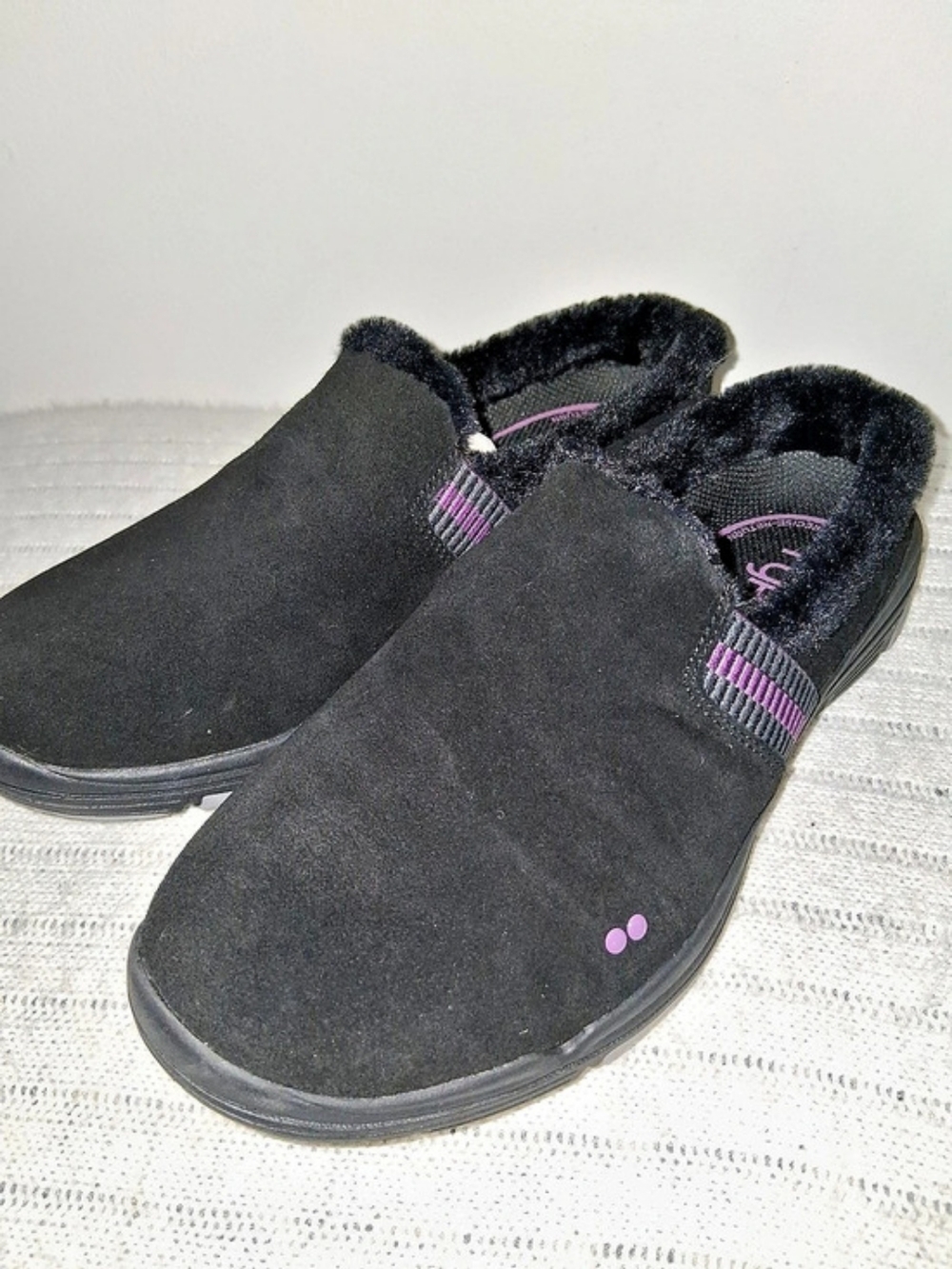 Ryka Alaska Women's Black Sneakers, Size Us 7M/ UK 4.5